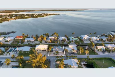 1657 Watson Boulevard, Big Pine Key, FL 33043 - Photo 2