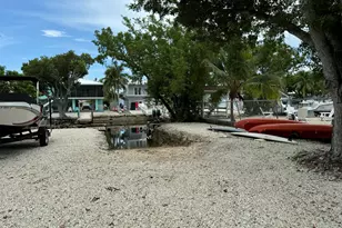 176 Lorelane Pl Pl, Key Largo, FL 33037 - Photo 2