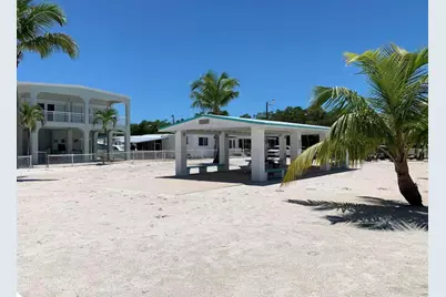 200 Buttonwood Avenue, Key Largo, FL 33037 - Photo 30