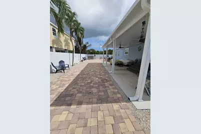 200 Buttonwood Avenue, Key Largo, FL 33037 - Photo 32