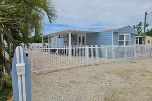 200 Buttonwood Ave, Key Largo, FL 33037 - Photo 1