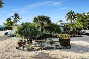 18 Man-O-War Dr, Marathon, FL 33050 - Photo 6