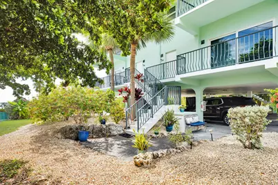 12690 Overseas Highway #APT 34, Marathon, FL 33050 - Photo 2