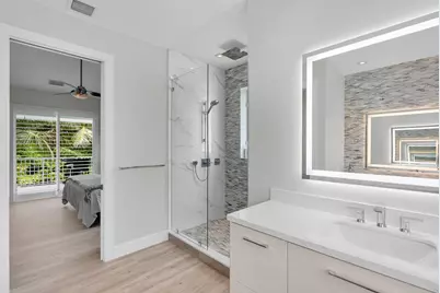 122 S Bahama Drive, Duck Key, FL 33050 - Photo 22