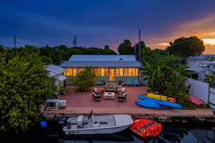 27 N Lake Dr, Summerland Key, FL 33042 - Photo 2