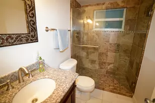 210 Schooner Ln, Duck Key, FL 33050 - Photo 36