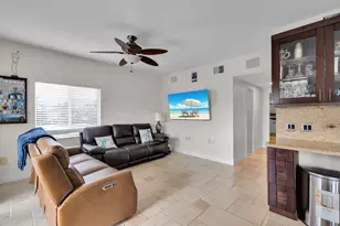 311 Buttonwood Cir, Key Largo, FL 33037 - Photo 8