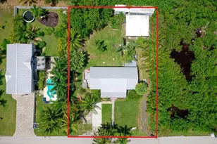 19421 Canal Dr, Sugarloaf Key, FL 33042 - Photo 2