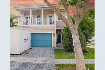394 NE 35th Terrace, Homestead, FL 33034 - Photo 2