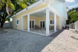 118 1st St, Key Largo, FL 33037 - Photo 18