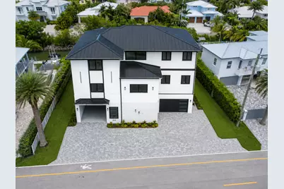 200 15th Circle, Key Colony, FL 33051 - Photo 10