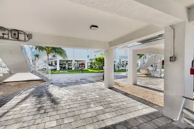10877 Overseas Highway #APT 97, Marathon, FL 33050 - Photo 32