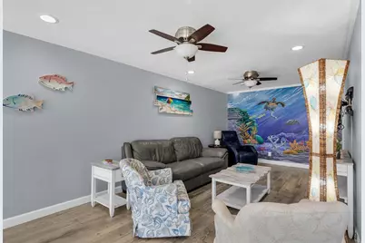 370 11th Street, Key Colony, FL 33051 - Photo 8