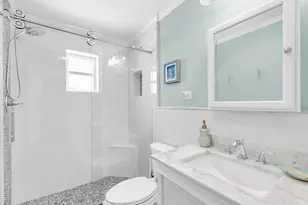 370 11th St, Key Colony, FL 33051 - Photo 14