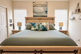 17 E Circle Dr, Saddlebunch, FL 33040 - Photo 8
