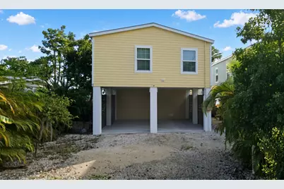 17 E Circle Drive #A, Saddlebunch, FL 33040 - Photo 2