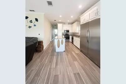 17 E Circle Drive #A, Saddlebunch, FL 33040 - Photo 8