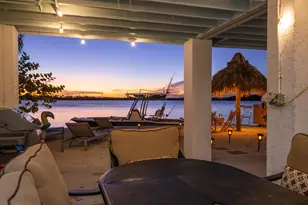 24 Beach Dr, Lower Sugarloaf Key, FL 33040 - Photo 22