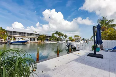 321 & 331 9th Street, Key Colony, FL 33051 - Photo 38