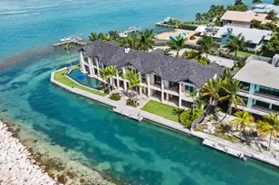 201 W Seaview Dr, Duck Key, FL 33050 - Photo 4