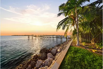 201 W Seaview Drive, Duck Key, FL 33050 - Photo 4