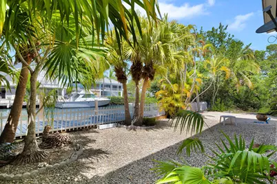 895 Ellen Drive, Key Largo, FL 33037 - Photo 28
