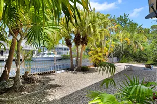 895 Ellen Dr, Key Largo, FL 33037 - Photo 28