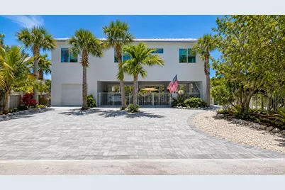 27344 Saint Lucie Lane, Ramrod Key, FL 33042 - Photo 1