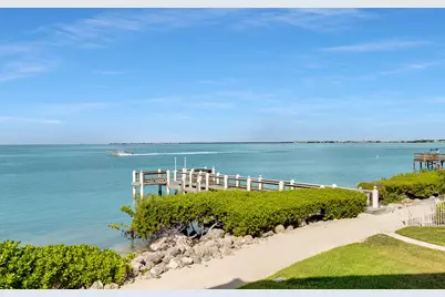 1133 W Ocean Drive #12, Key Colony, FL 33051 - Photo 4