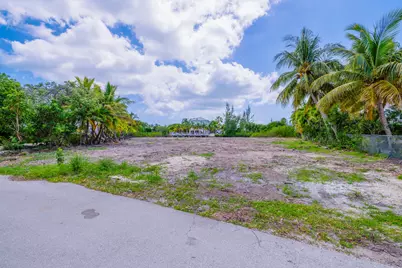 16770 Cypress Road, Sugarloaf Key, FL 33042 - Photo 14