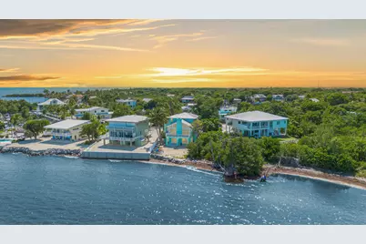 316 North Drive, Plantation Key, FL 33036 - Photo 2