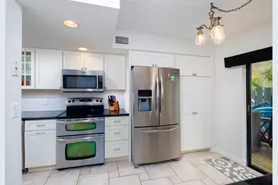 87200 Overseas Highway #J 6, Plantation Key, FL 33036 - Photo 6