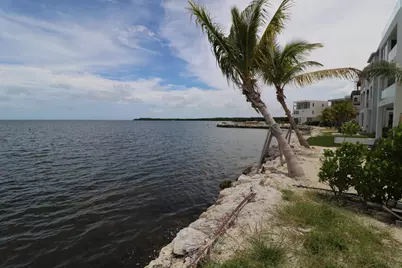 94825 Overseas Highway #UNIT 35, Key Largo, FL 33037 - Photo 10