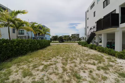 94825 Overseas Highway #UNIT 35, Key Largo, FL 33037 - Photo 2