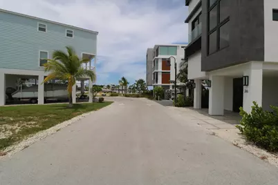 94825 Overseas Highway #UNIT 35, Key Largo, FL 33037 - Photo 12