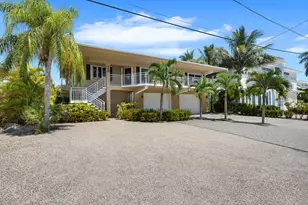 280 14th St, Key Colony, FL 33051 - Photo 8