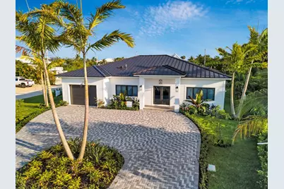 129 N Indies Drive, Duck Key, FL 33050 - Photo 2