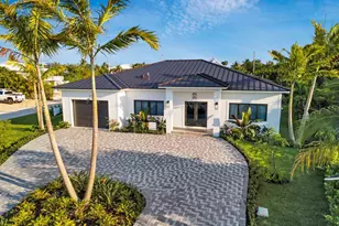 129 N Indies Dr, Duck Key, FL 33050 - Photo 2