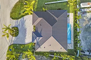 129 N Indies Dr, Duck Key, FL 33050 - Photo 4