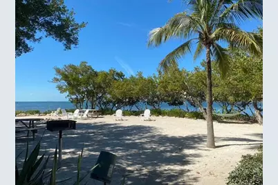 88500 Overseas Highway #301, Plantation Key, FL 33070 - Photo 24