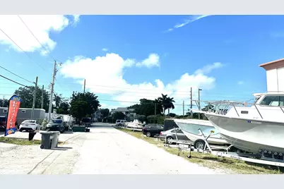 5670 Laurel Avenue, Stock Island, FL 33040 - Photo 10
