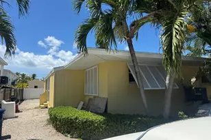 285 A 66th St, Marathon, FL 33050 - Photo 2