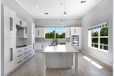 235 Tropical Avenue, Marathon, FL 33050 - Photo 10