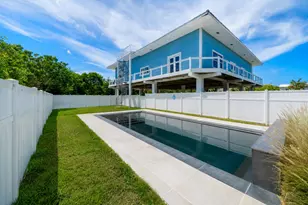 235 Tropical Ave, Marathon, FL 33050 - Photo 2
