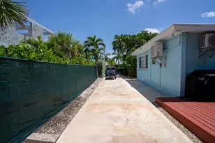 12 Bay Dr, Lower Sugarloaf Key, FL 33040 - Photo 60