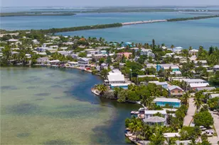 12 Bay Dr, Lower Sugarloaf Key, FL 33040 - Photo 32