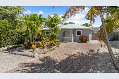 124 Coral Avenue, Plantation Key, FL 33070 - Photo 1