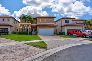 2967 NE 42nd Ave, Homestead, FL 33034 - Photo 2