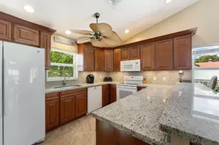 285 13th St, Key Colony, FL 33051 - Photo 46