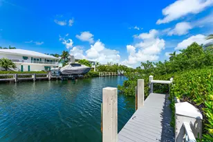 285 13th St, Key Colony, FL 33051 - Photo 16